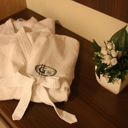 Gales Park Hotel Дорадус Номер фото